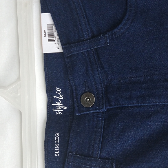 Tummy-Control Straight-Leg Jeans Size: 2PS - Picture 2 of 7
